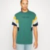 Kaotiko Brayden Unisex - Camiseta Estampada - Heura/Mustard/Ivory/Navy -Kaotiko Tienda 10e26ec2a90648b98df3e68c42761a06