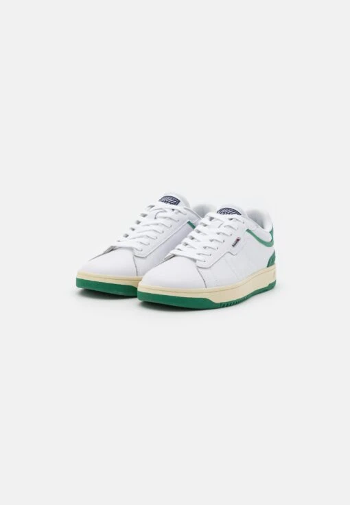 Kaotiko Basket Basic Man - Zapatillas - White/Green -Kaotiko Tienda 496ae2411c044d8688574998c3e0cc10 scaled