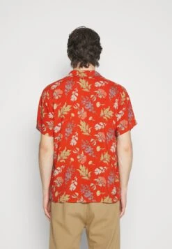 Kaotiko Carnation Unisex - Camisa - Red -Kaotiko Tienda 83ba117d1bb1450a955affd2ae2ba0f6