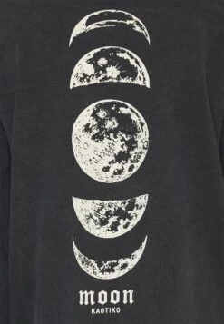 Kaotiko Crew Tie Dye Moon Unisex - Sudadera - Black Acid Wash -Kaotiko Tienda f1f05ab768cb4da18cf2ac07090ce257